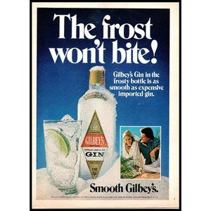 1976 Gilbey's Gin Vintage Print Ad Frost Won't Bite Couple on Beach Wall Art